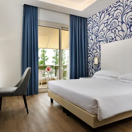 Continental Wellness & Hotel