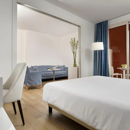 ホテル Continental Wellness & 4*