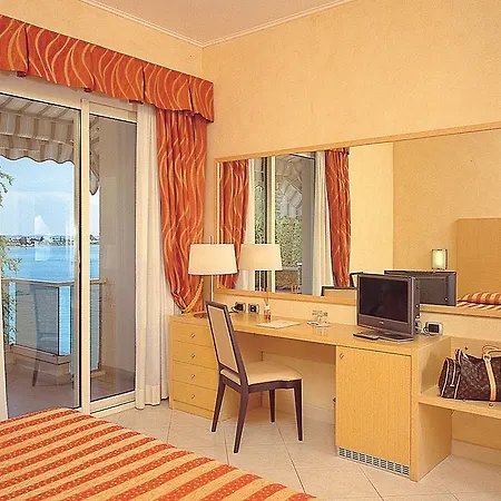 Hotel Continental Wellness & 4*