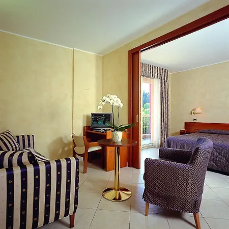 Continental Wellness & 4*