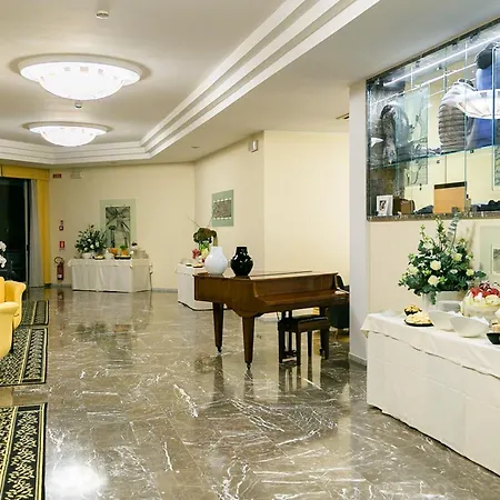 Continental Wellness & Hotel