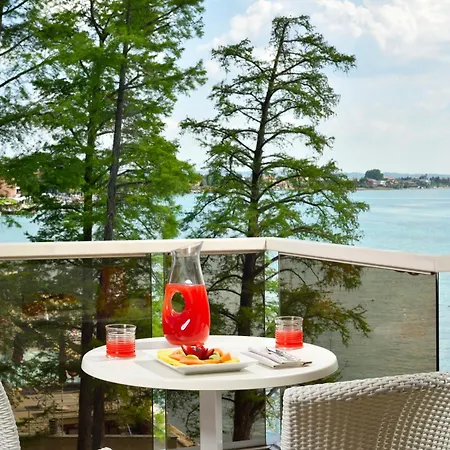 Ξενοδοχείο Continental Wellness & 4*